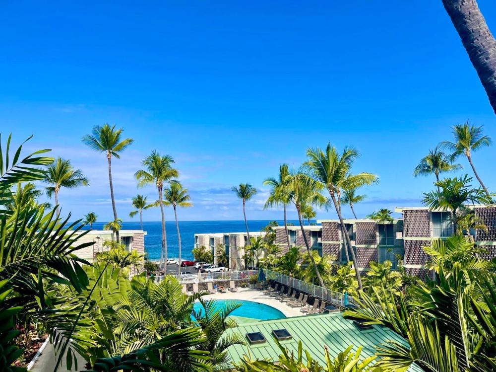 Alii Villas Condominiums